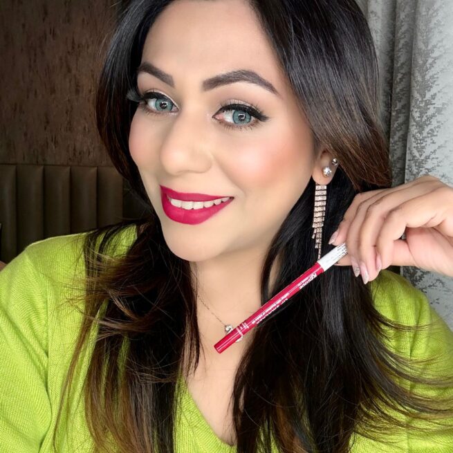 Matte Lip Liner Smacker with Smudge Proof Formula -1.20 G