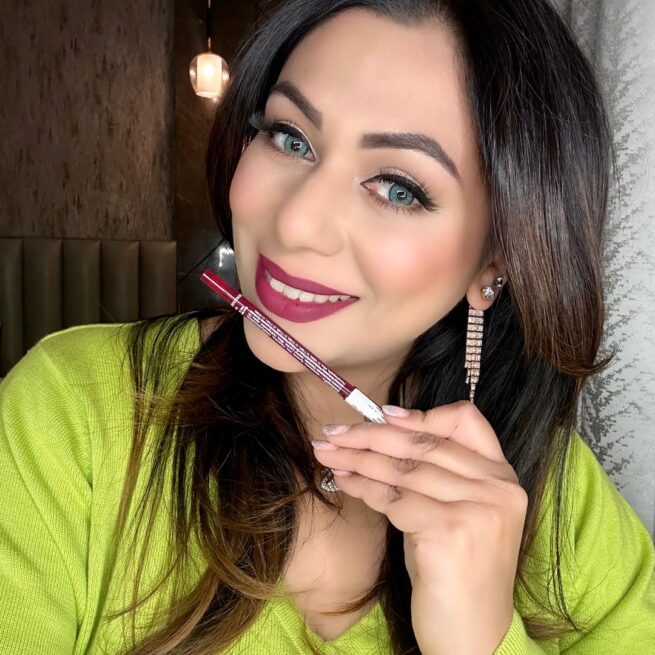 Matte Lip Liner Smacker with Smudge Proof Formula -1.20 G