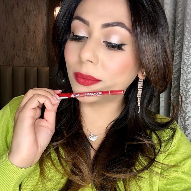 Matte Lip Liner Smacker with Smudge Proof Formula -1.20 G